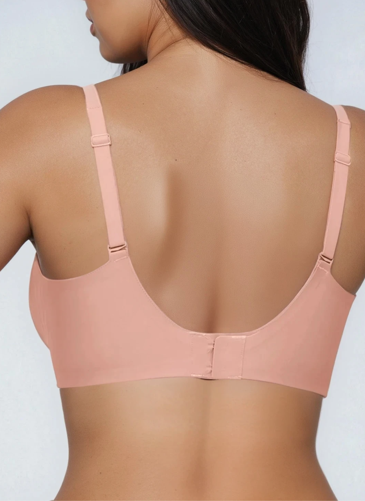 Soutien-gorge gainant sans armatures