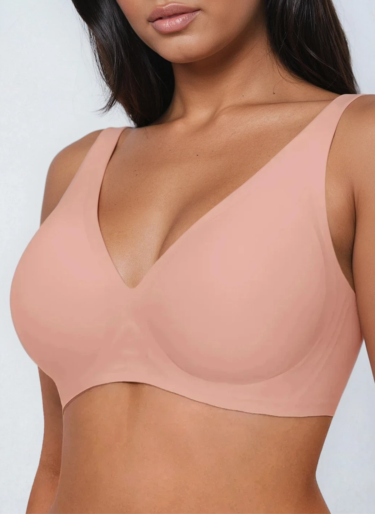 Soutien-gorge gainant sans armatures